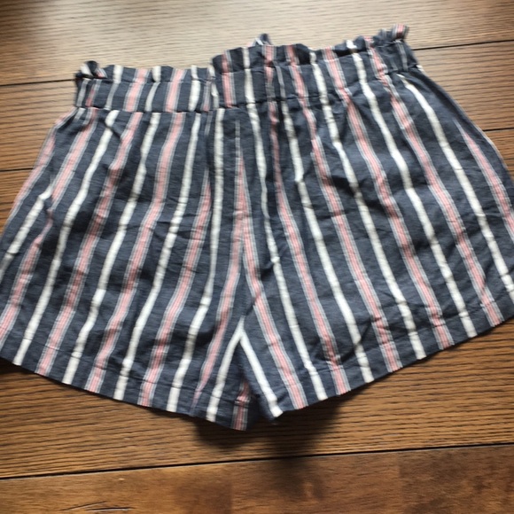 Paper bag high waisted shorts - Picture 5 of 6